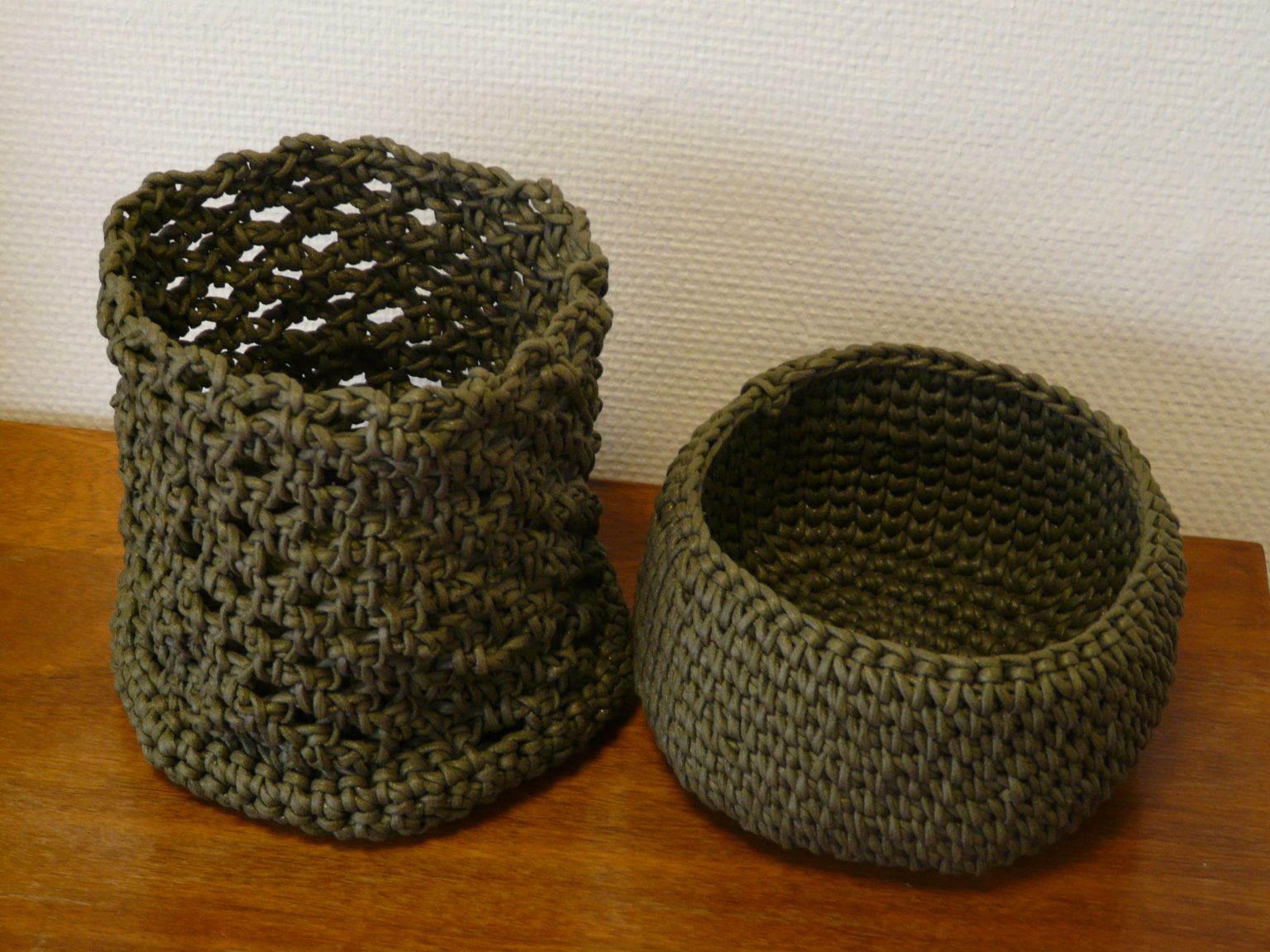 petit panier avec anse - fond ajouré - TBE
