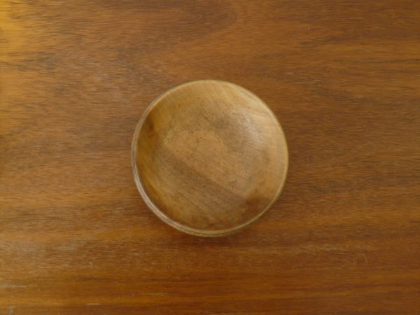 Petit bol en bois et laiton