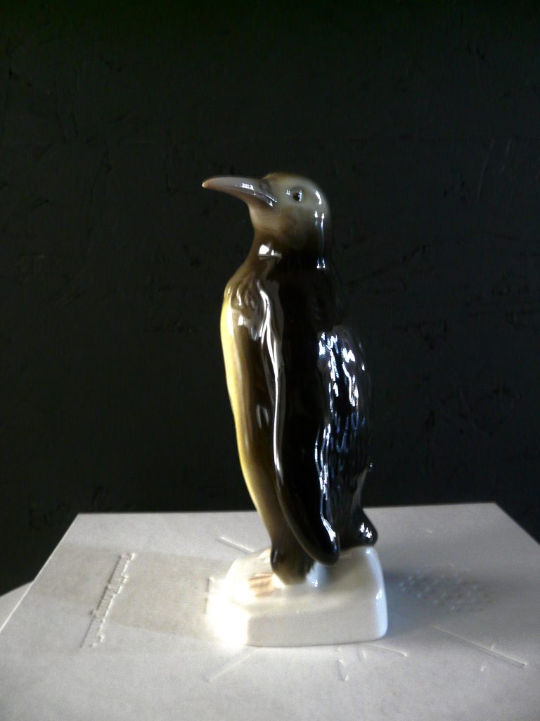 Pingouin en porcelaine Royal Dux