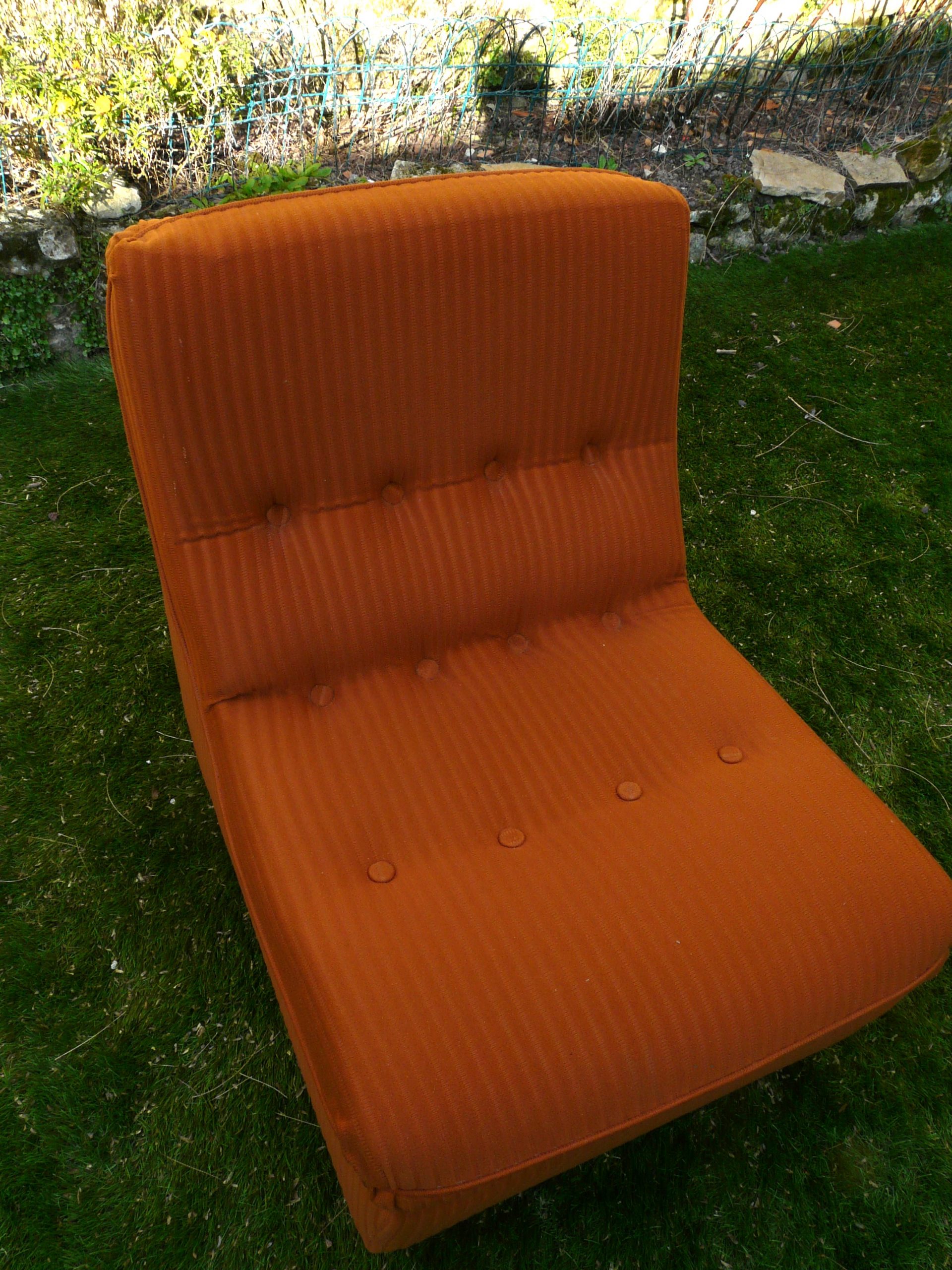 Chauffeuse vintage orange