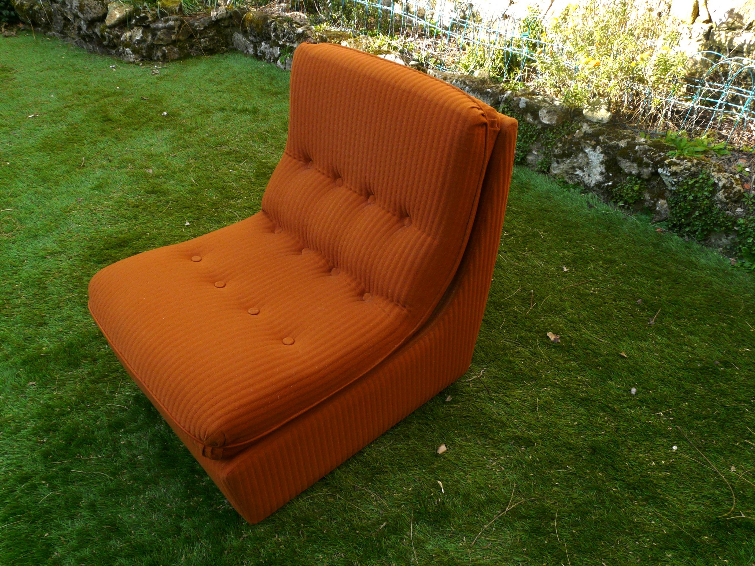 Chauffeuse vintage orange