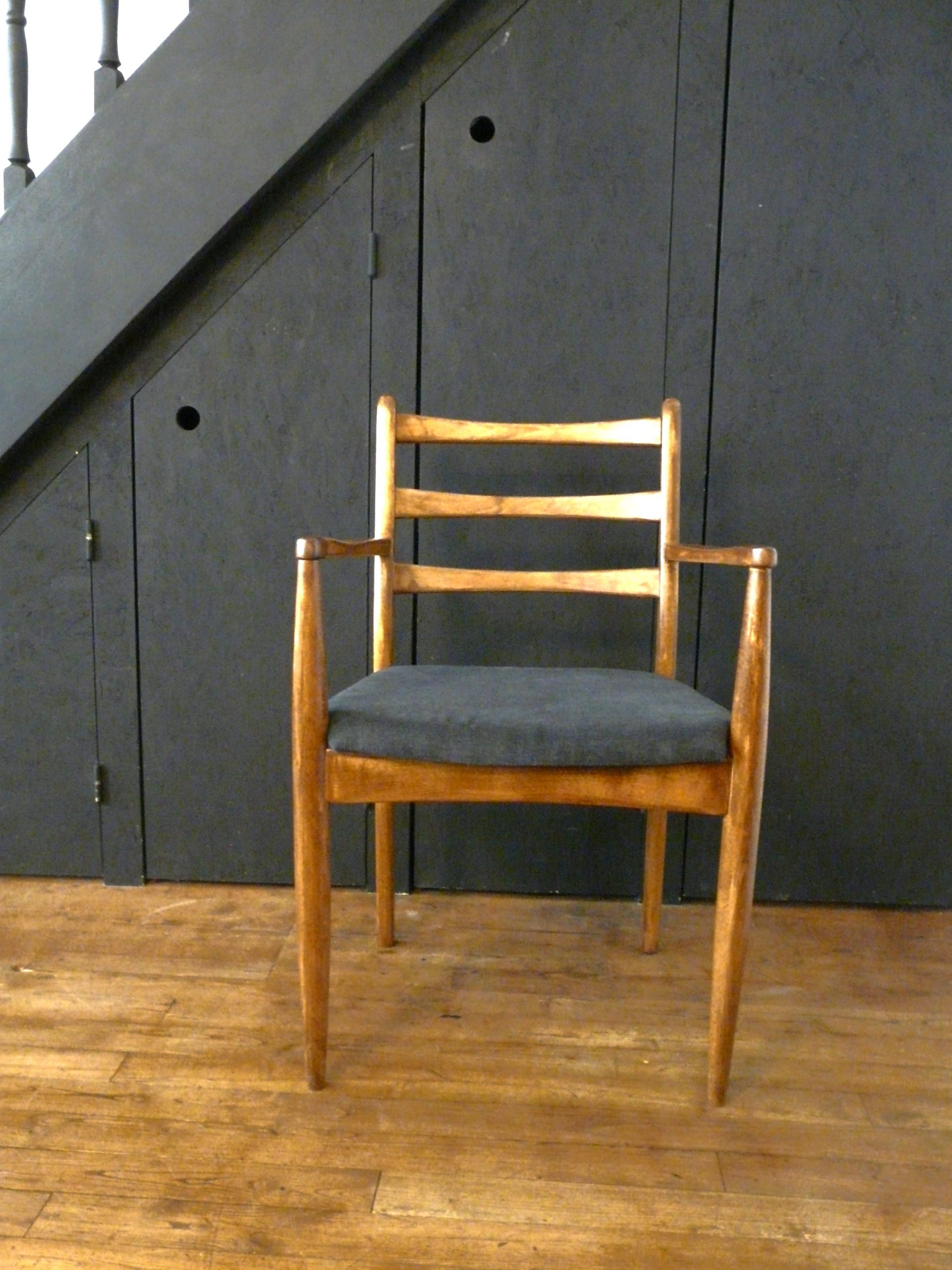 Fauteuil en bois vintage