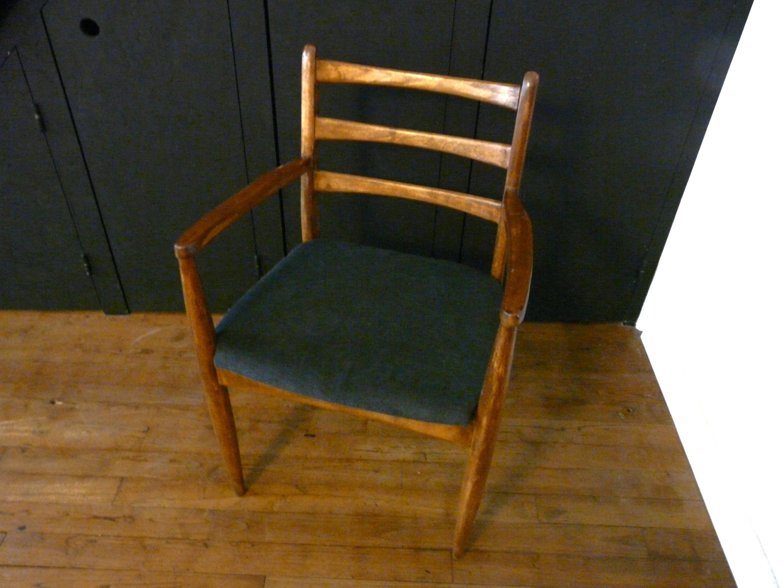 Fauteuil en bois vintage