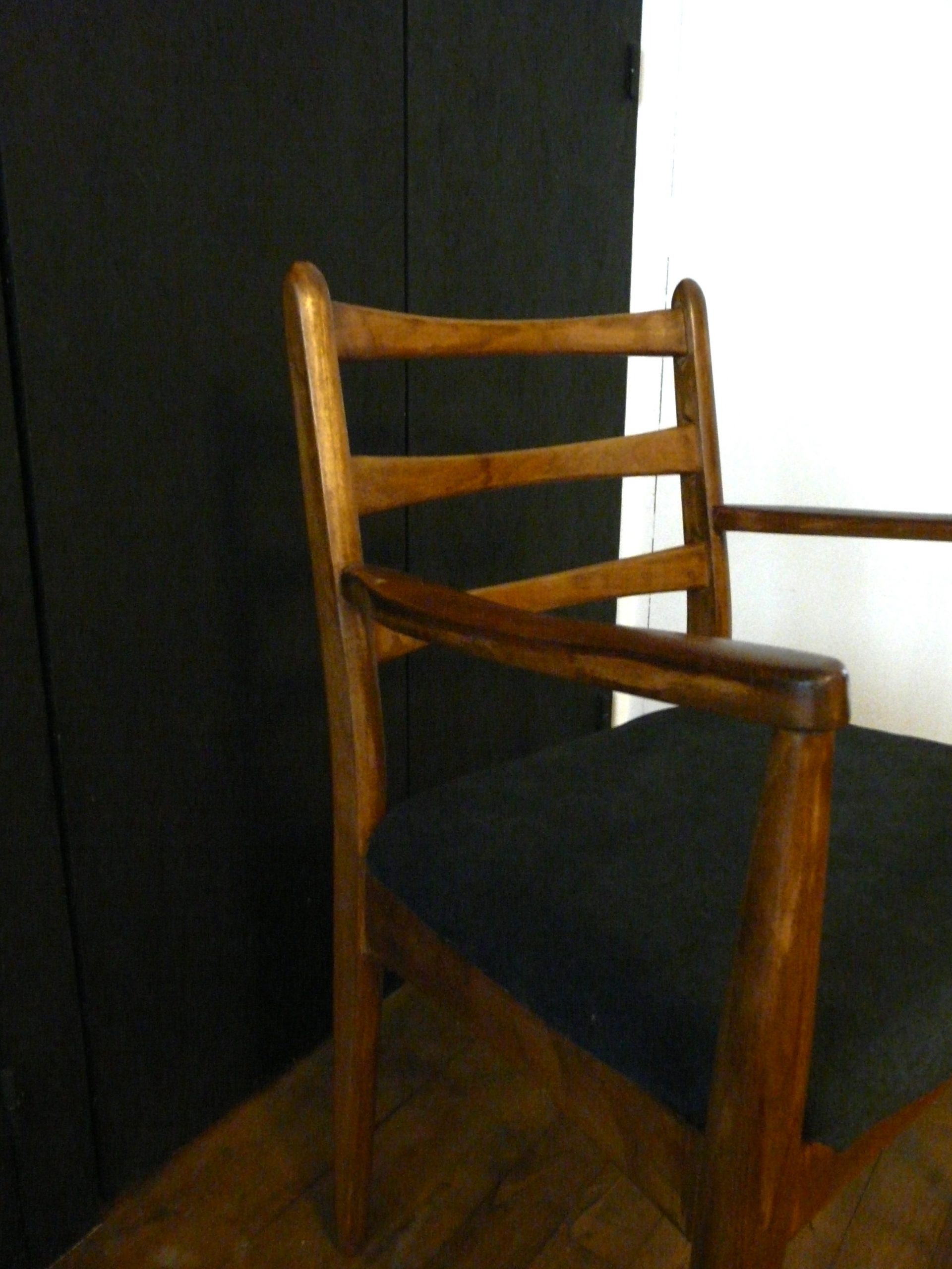 Fauteuil en bois vintage