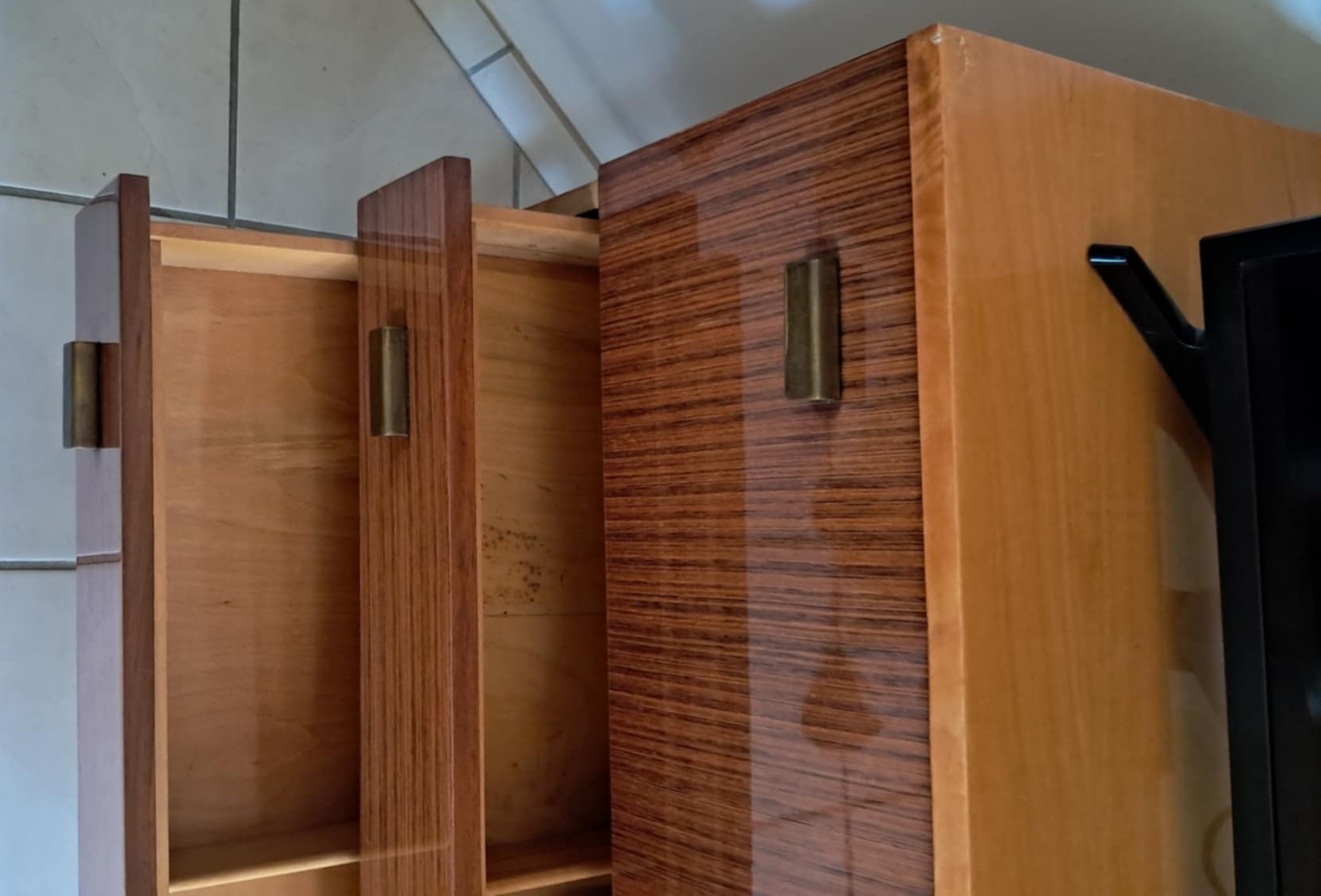 Meuble vintage de Jiri Jiroutek – Image 3