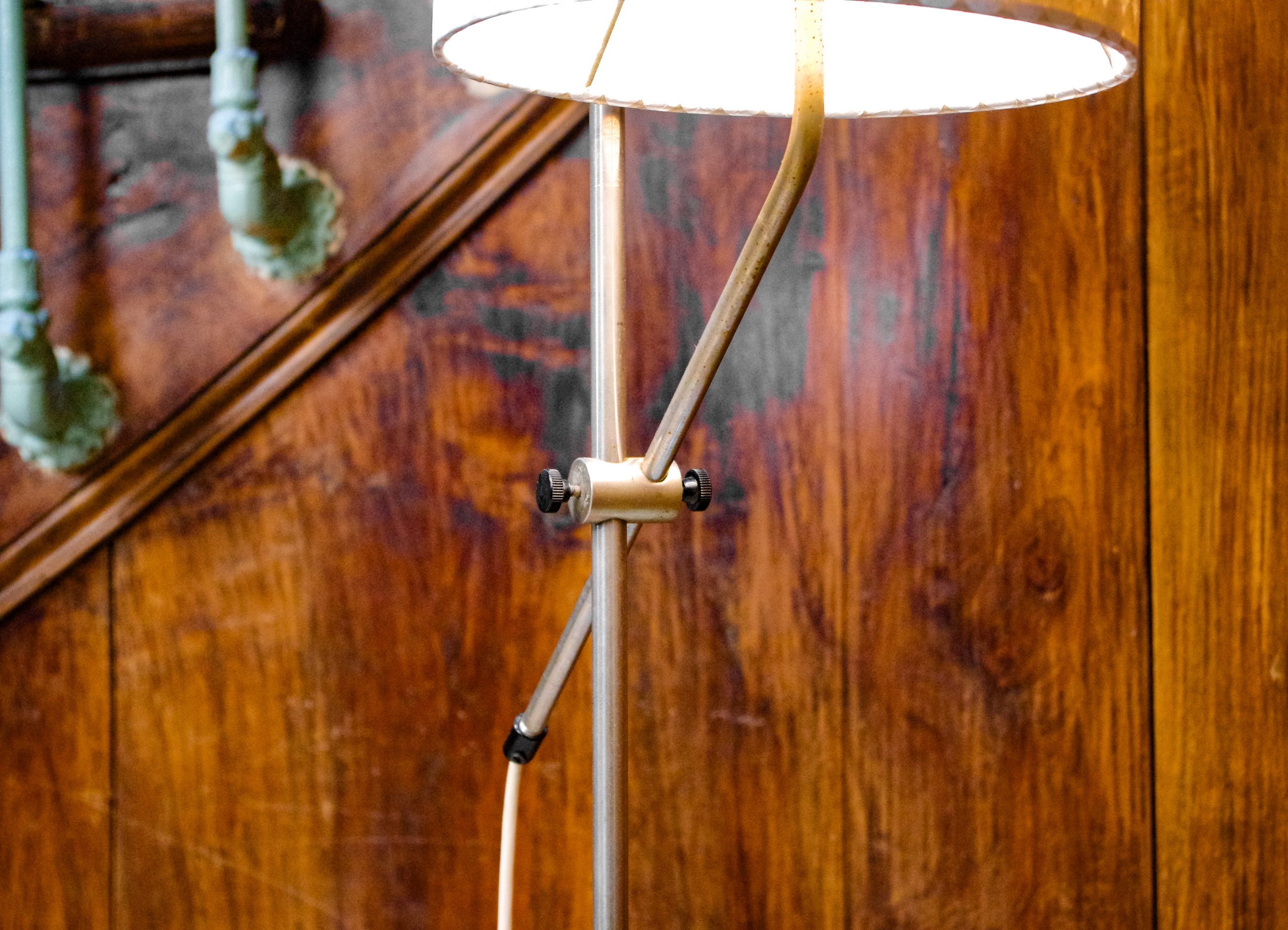 Lampadaire vintage à abat jour cylindrique