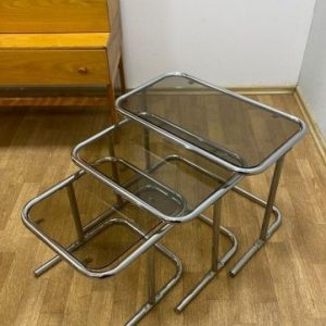 Petites tables gigognes vintage