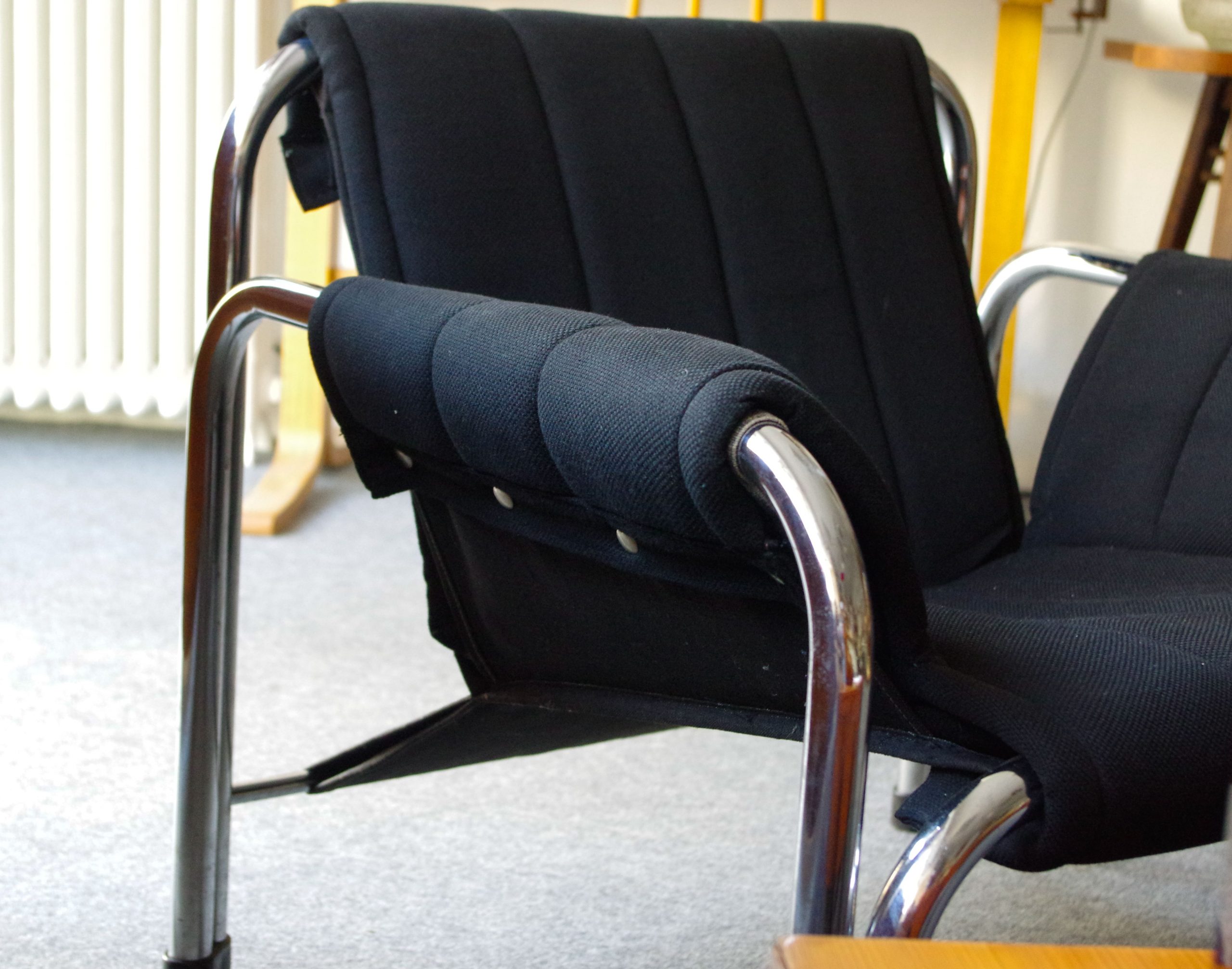 Fauteuil vintage de Viliam Chlebo – Image 2