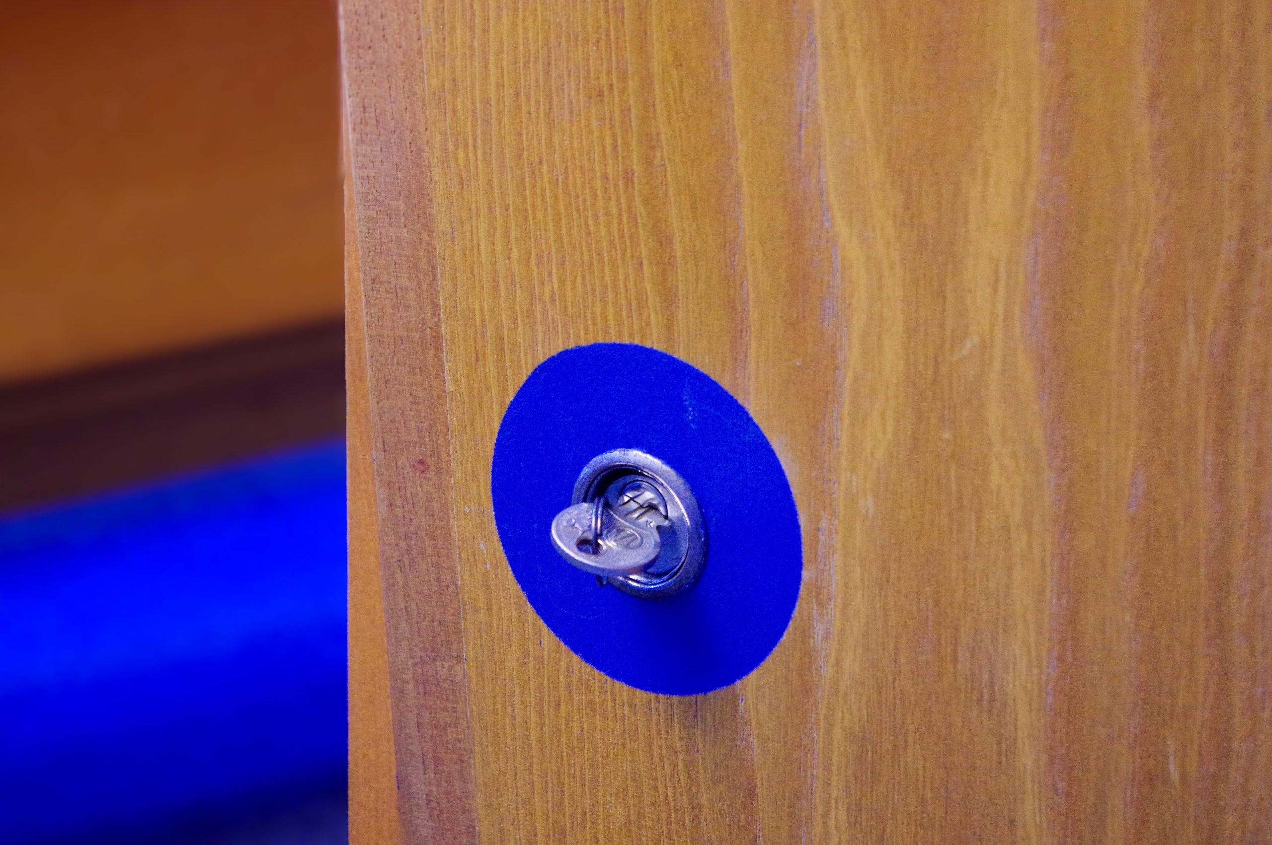 Petit meuble d'appoint vintage – Image 3