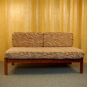 Banquette vintage retapissée