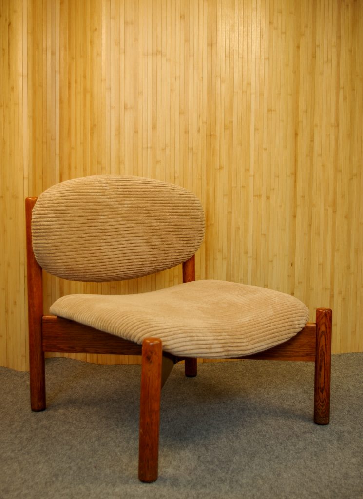 Chauffeuse basse vintage