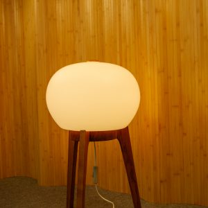 Grande lampe de sol Uluv