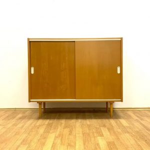 Meuble haut de Jiri Jiroutek