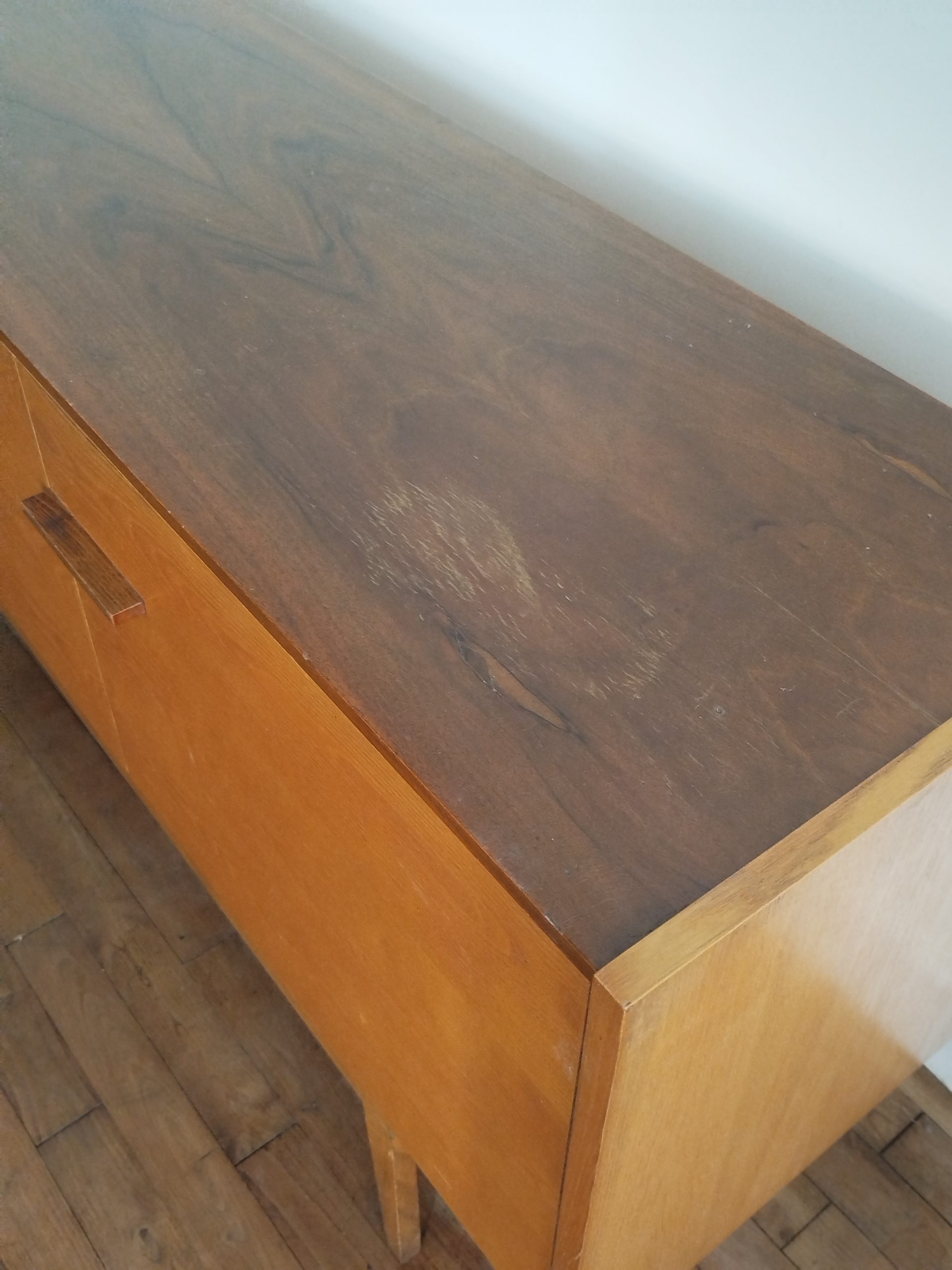 Enfilade vintage de Frantisek Mezulanik – Image 10