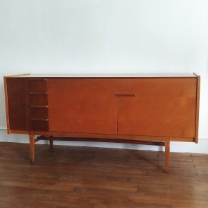 Enfilade vintage de Frantisek Mezulanik