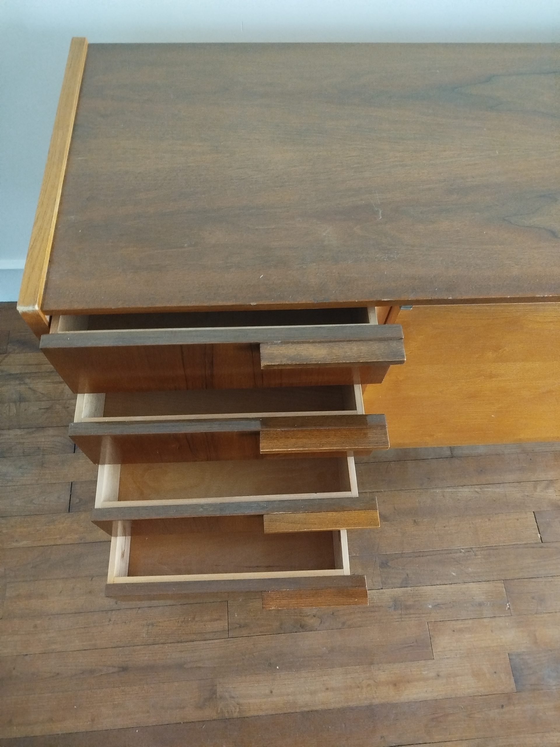 Enfilade vintage de Frantisek Mezulanik – Image 8